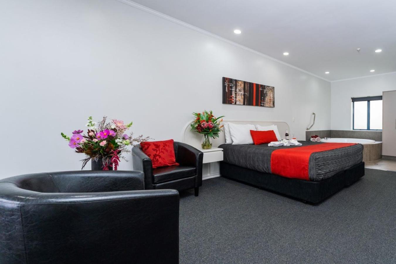 Aubyn Court Spa Motel Palmerston North Exterior photo